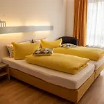 Ford Apartment