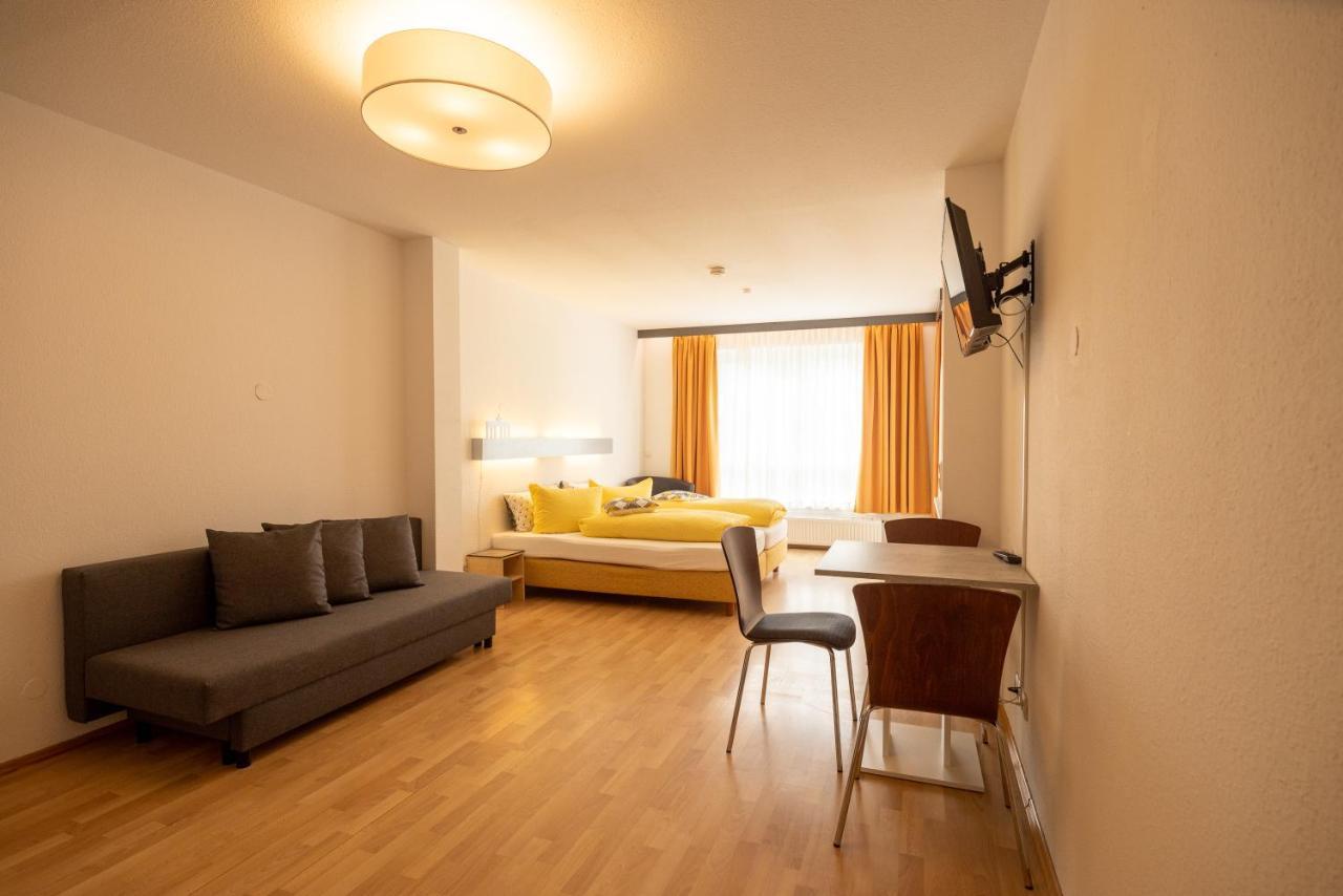 Aparthotel Ford *